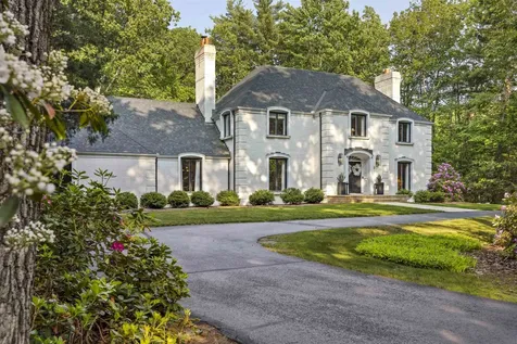 27 Nathan Lord Road Amherst NH 03031