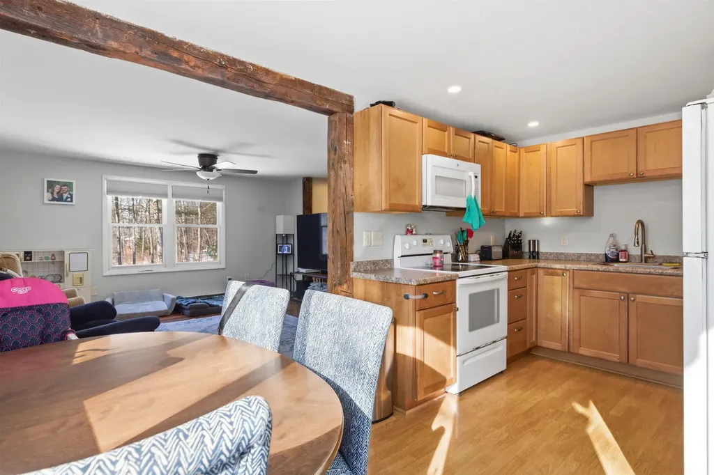 10 Woodlawn Avenue Northfield NH 03276
