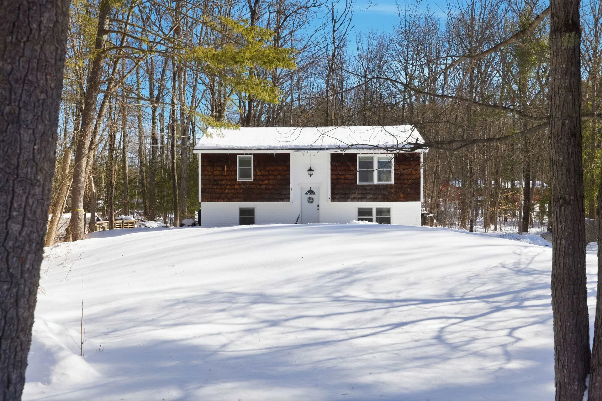 10 Woodlawn Avenue Northfield NH 03276