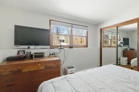 10 Woodlawn Avenue Northfield NH 03276