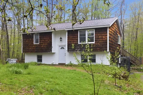 10 Woodlawn Avenue Northfield NH 03276