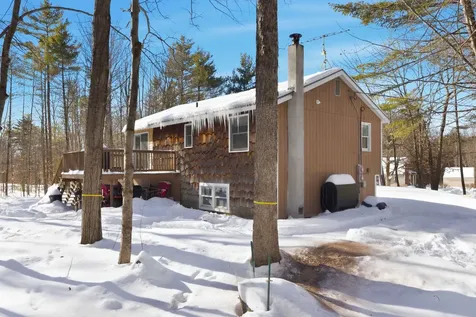 10 Woodlawn Avenue Northfield NH 03276