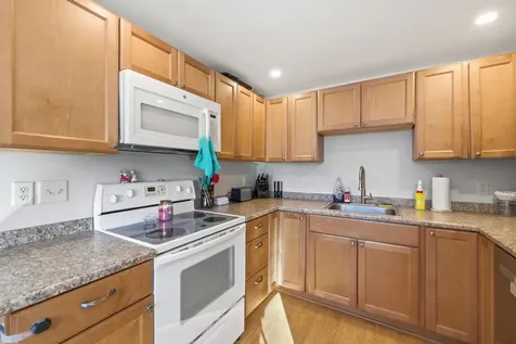 10 Woodlawn Avenue Northfield NH 03276