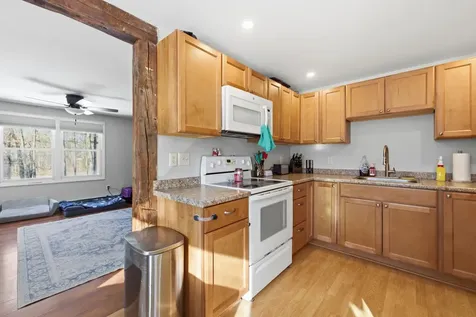 10 Woodlawn Avenue Northfield NH 03276