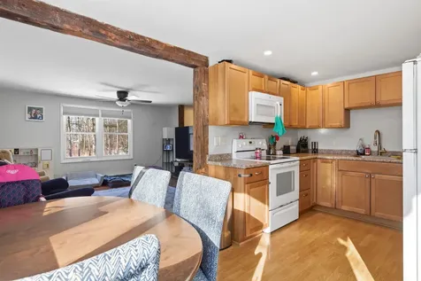 10 Woodlawn Avenue Northfield NH 03276