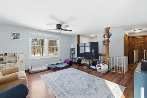 10 Woodlawn Avenue Northfield NH 03276