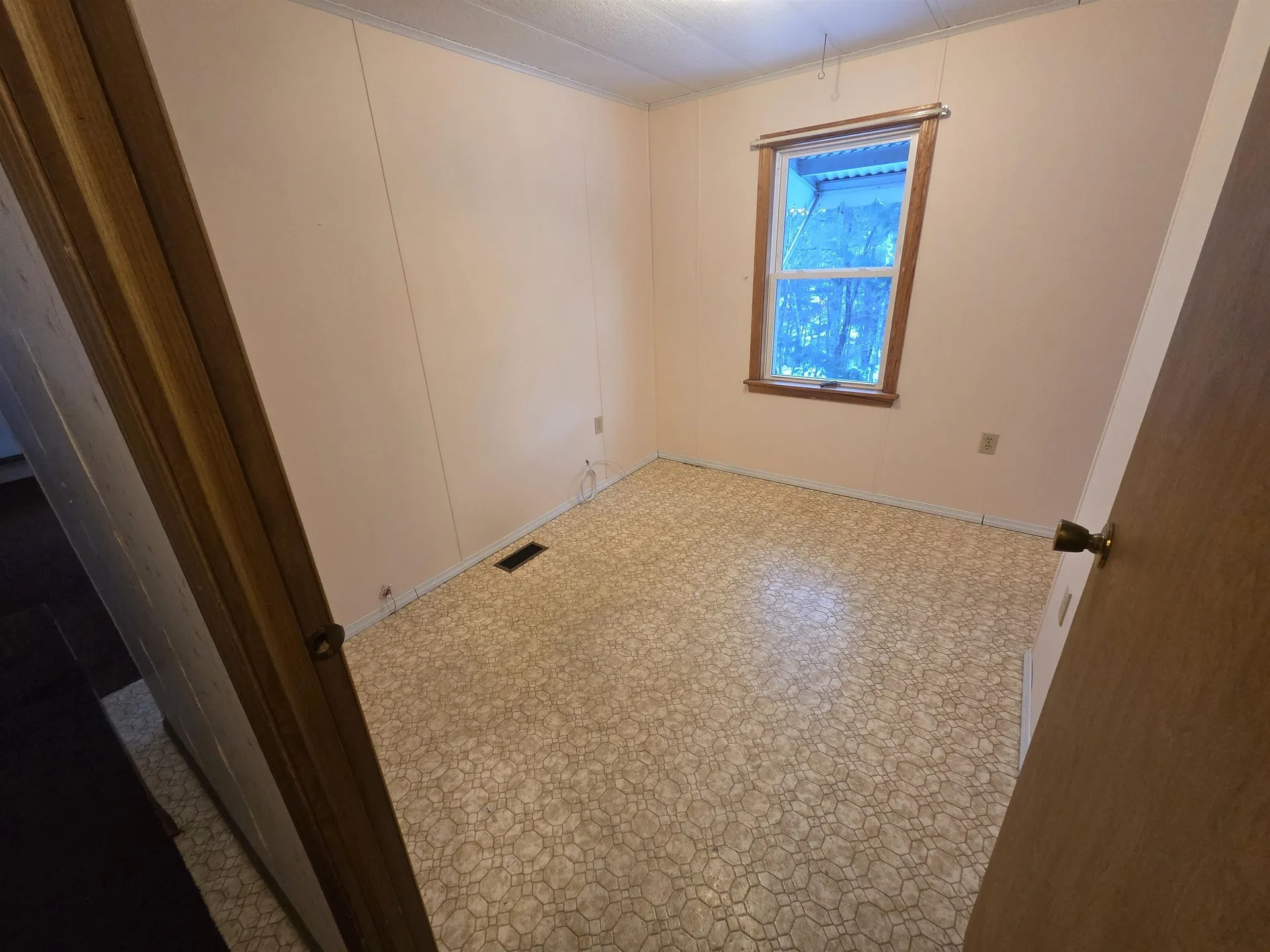26 Lynwood Drive Brattleboro VT 05301