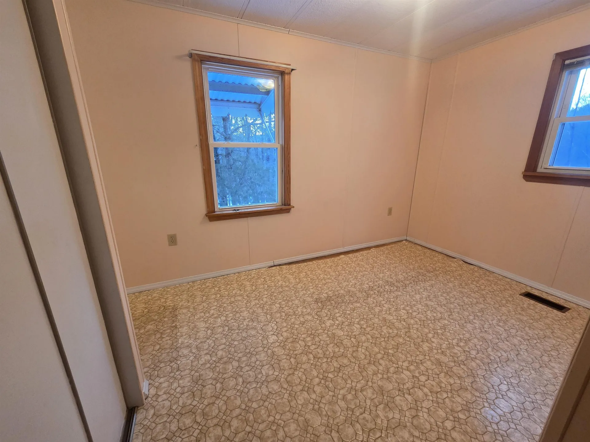 26 Lynwood Drive Brattleboro VT 05301