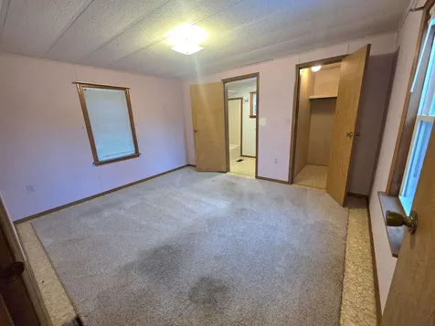 26 Lynwood Drive Brattleboro VT 05301