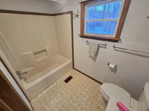 26 Lynwood Drive Brattleboro VT 05301