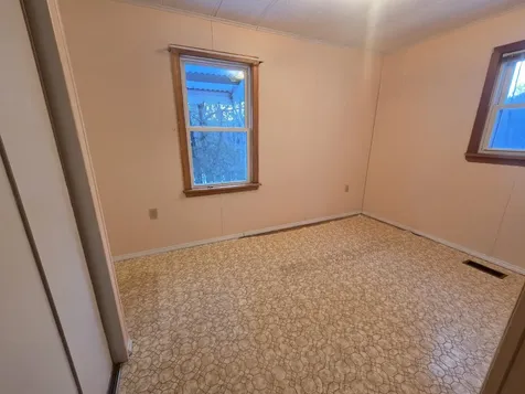 26 Lynwood Drive Brattleboro VT 05301