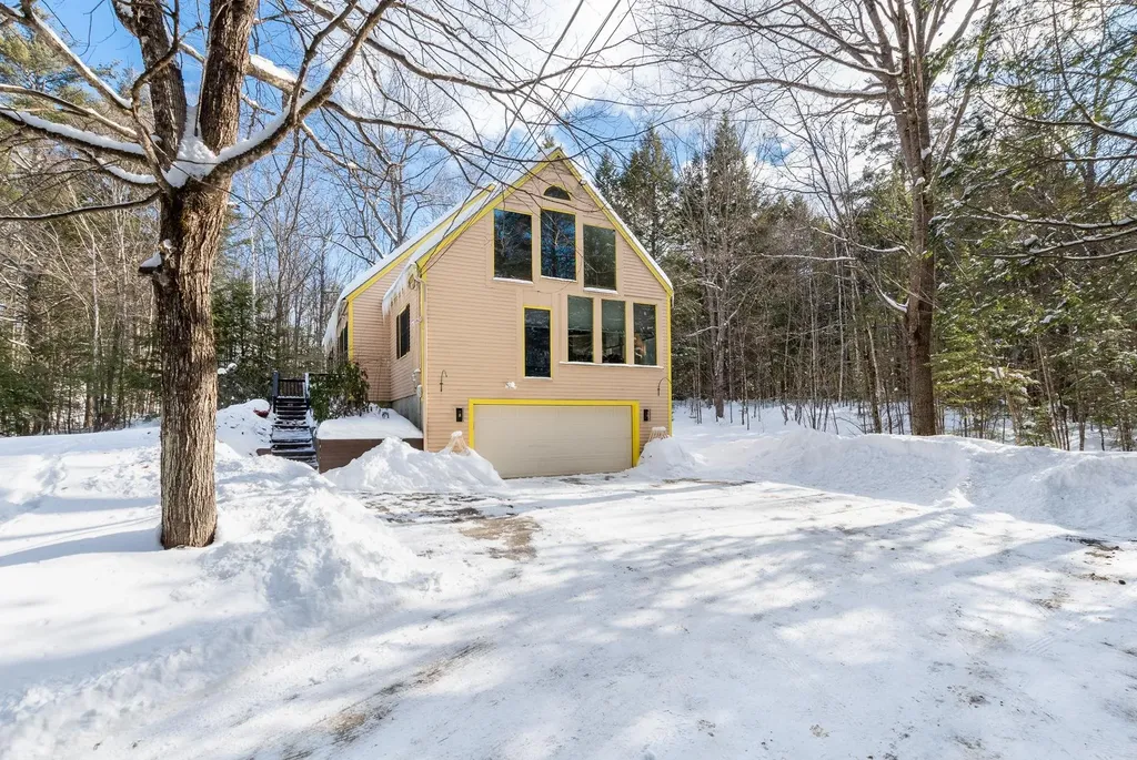 490 Meredith Center Road Laconia NH 03246