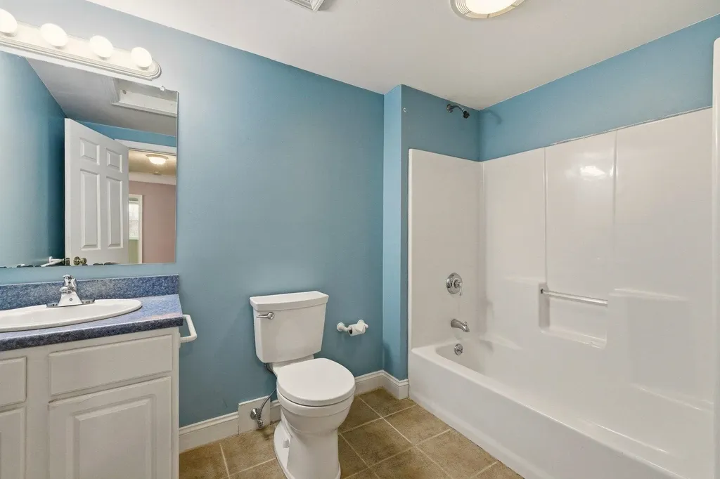 95 Court Street Exeter NH 03833