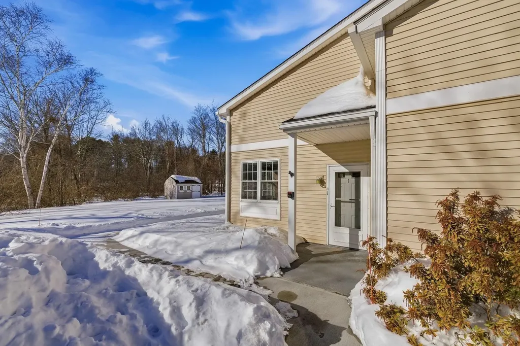 95 Court Street Exeter NH 03833