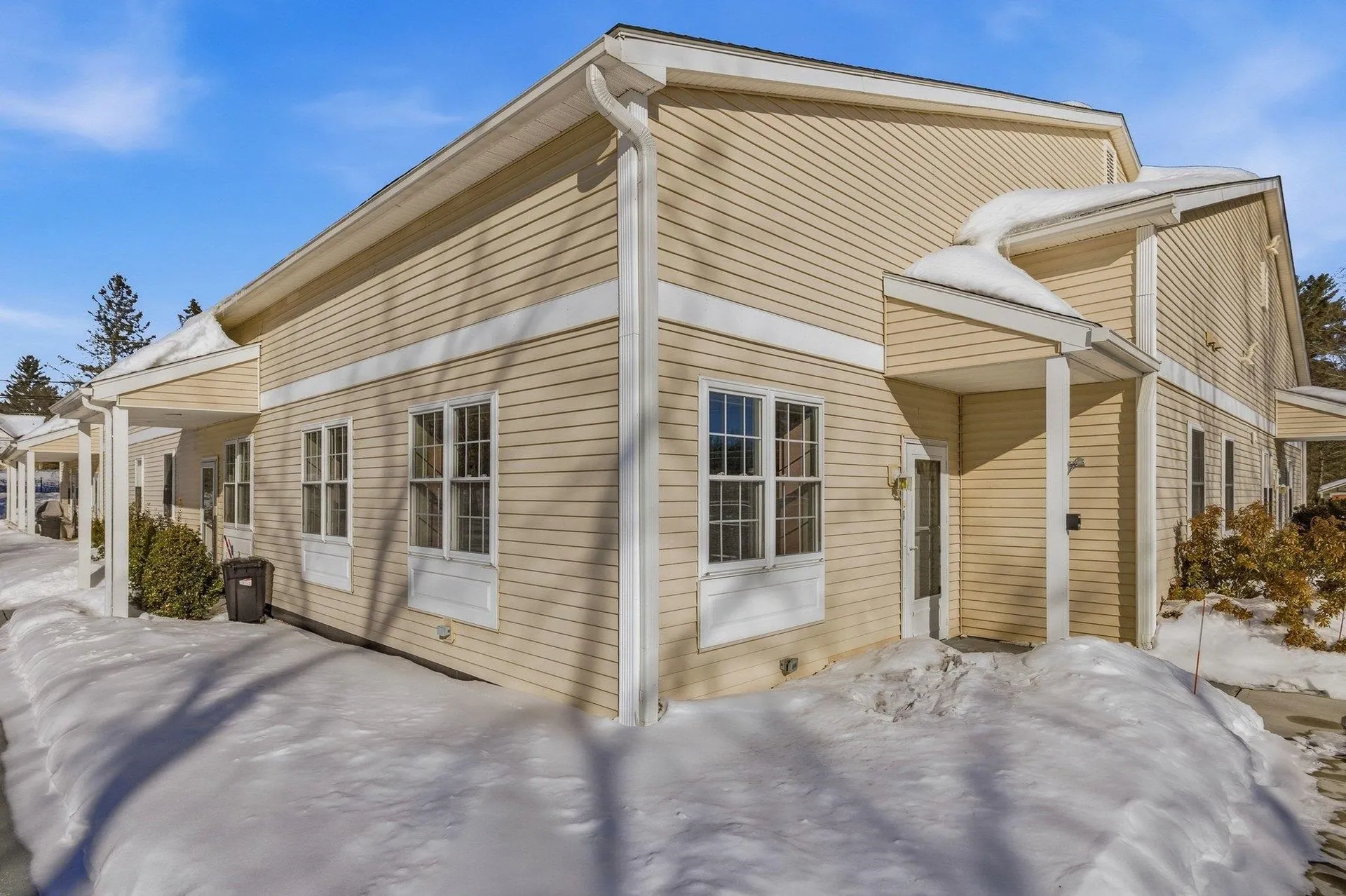 95 Court Street Exeter NH 03833