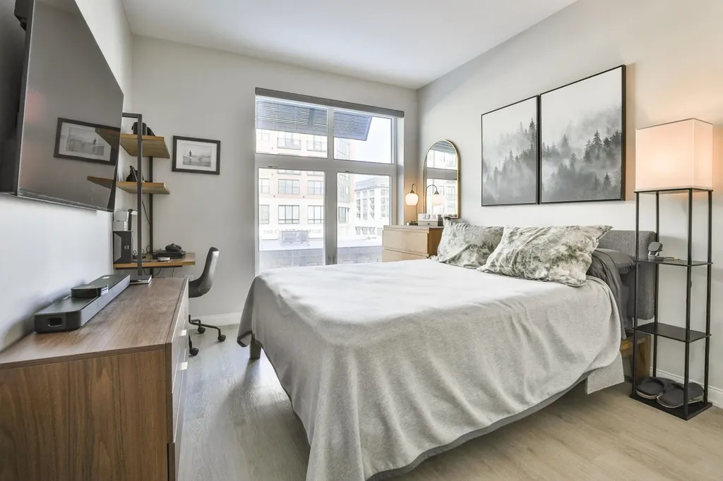 18 Artisan Drive Salem NH 03079