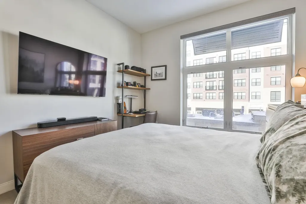 18 Artisan Drive Salem NH 03079