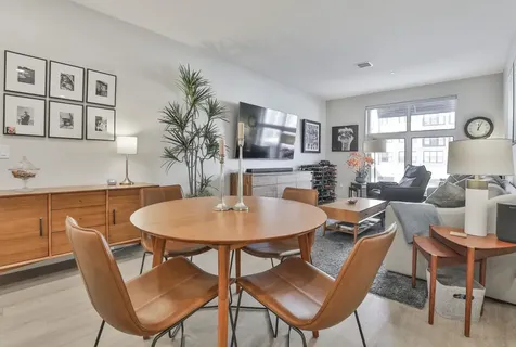 18 Artisan Drive Salem NH 03079