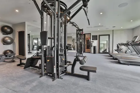 18 Artisan Drive Salem NH 03079