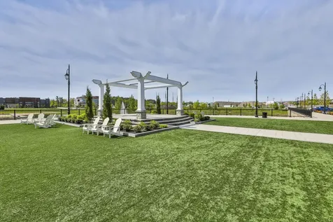 18 Artisan Drive Salem NH 03079