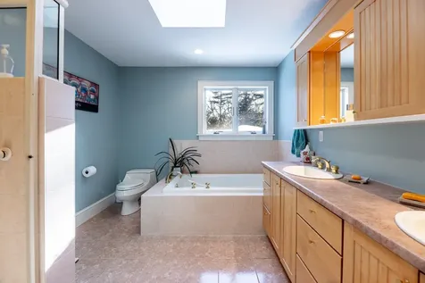 10 Dairy Lane Hanover NH 03755