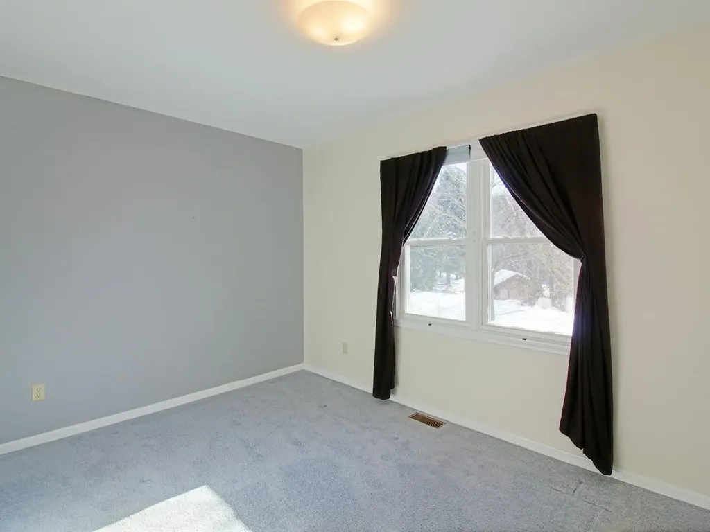 11 Walnut Lane Essex Junction VT 05452