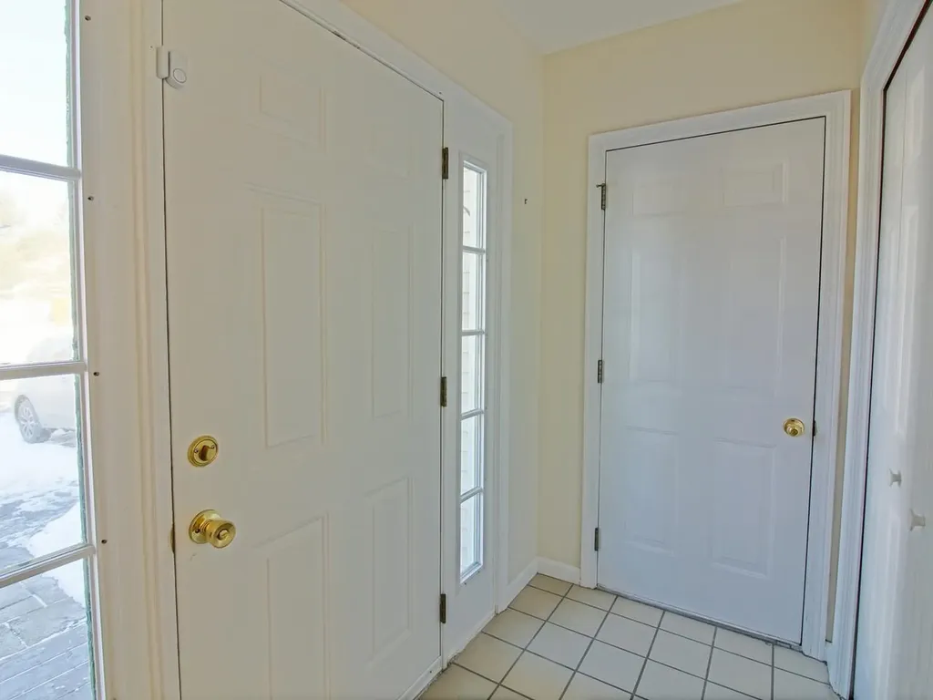 11 Walnut Lane Essex Junction VT 05452