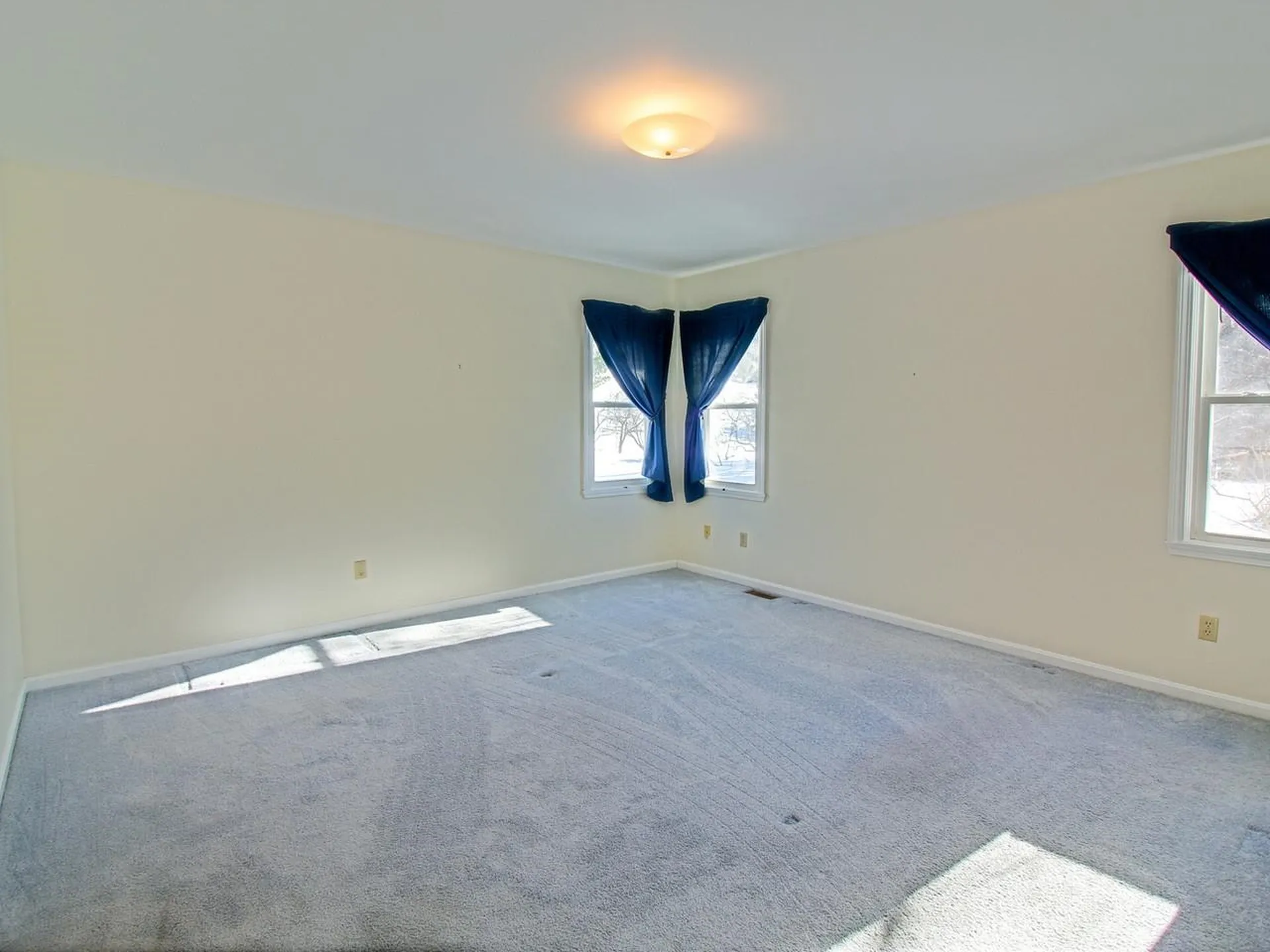 11 Walnut Lane Essex Junction VT 05452