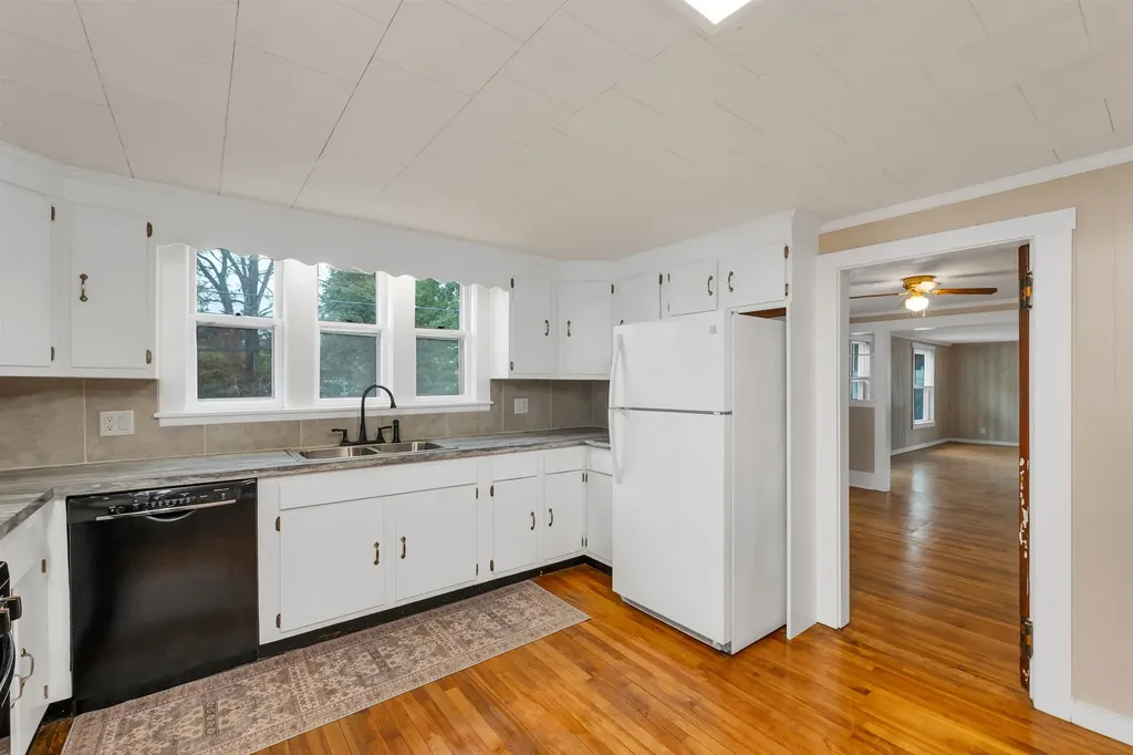 86 Main Street Ossipee NH 03814