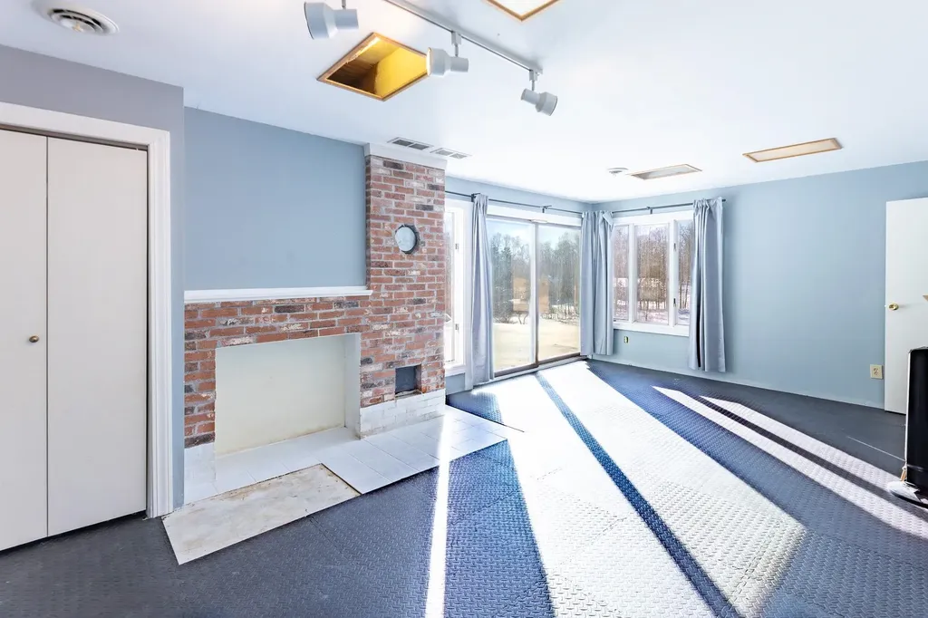 813 Goshen Road Bradford VT 05033