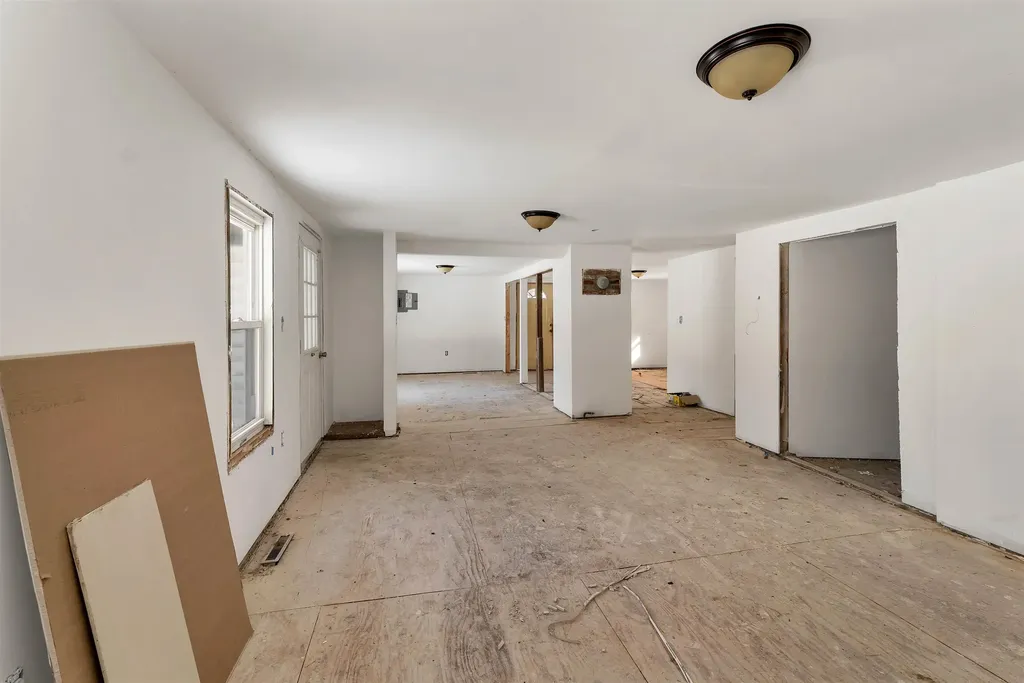 57 Pinkham Road Middleton NH 03887