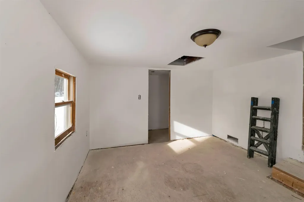 57 Pinkham Road Middleton NH 03887