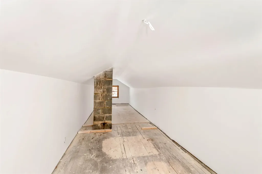 57 Pinkham Road Middleton NH 03887