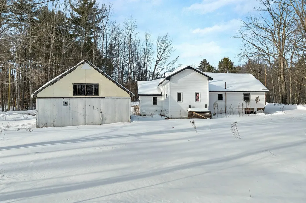 57 Pinkham Road Middleton NH 03887