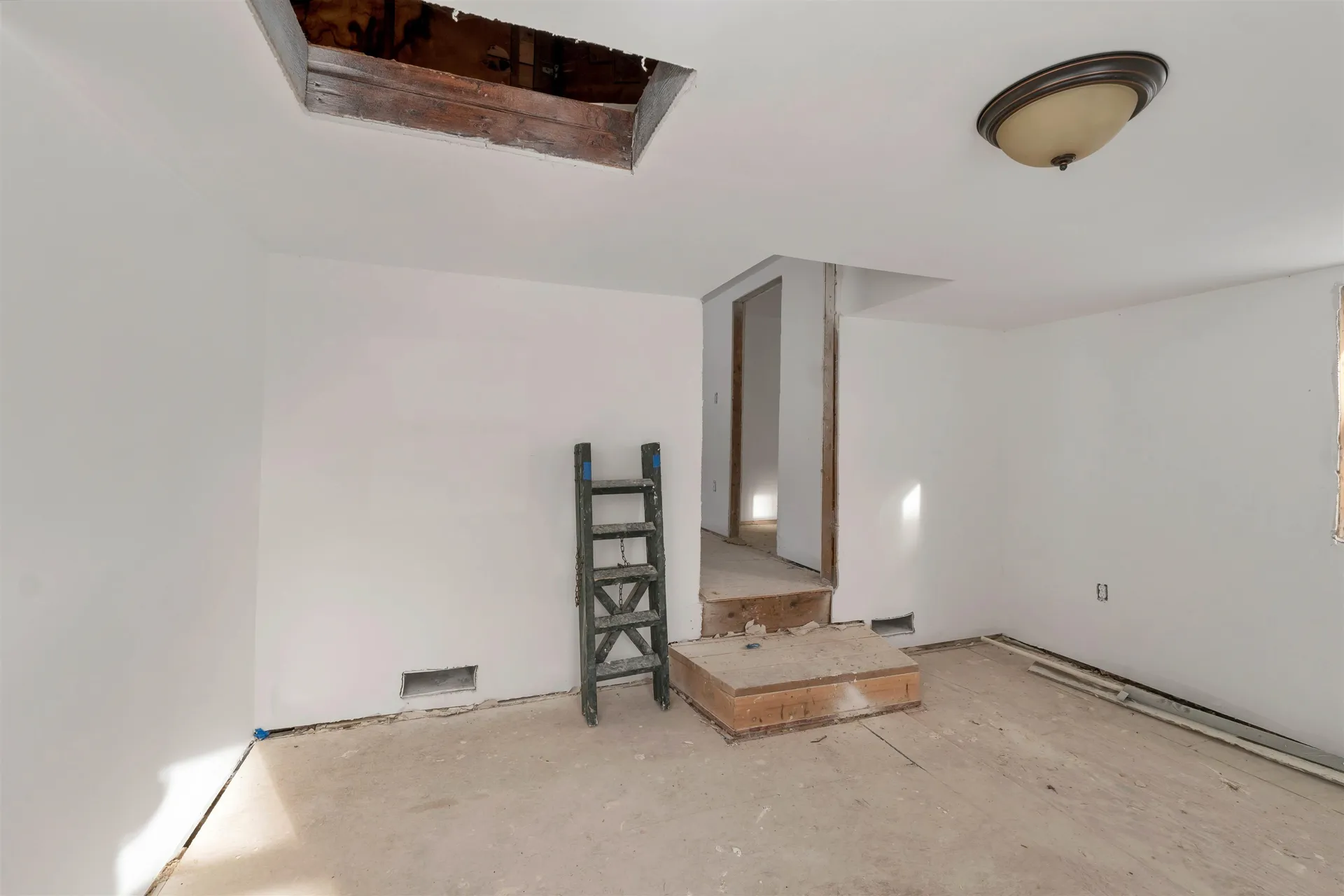 57 Pinkham Road Middleton NH 03887