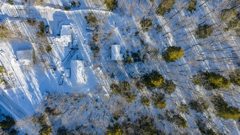 18 Collins Drive Northwood NH 03261