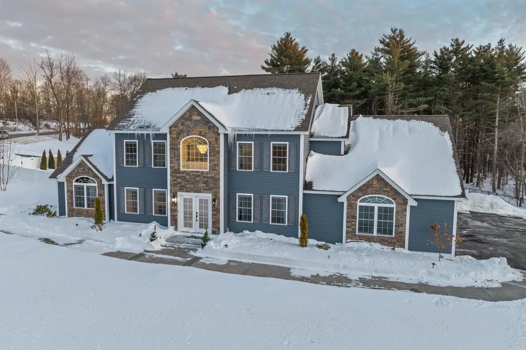 3 Pages Lane Atkinson NH 03811