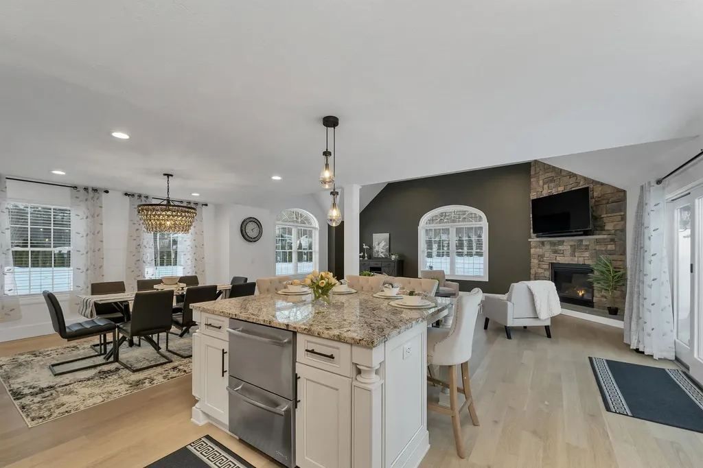 3 Pages Lane Atkinson NH 03811