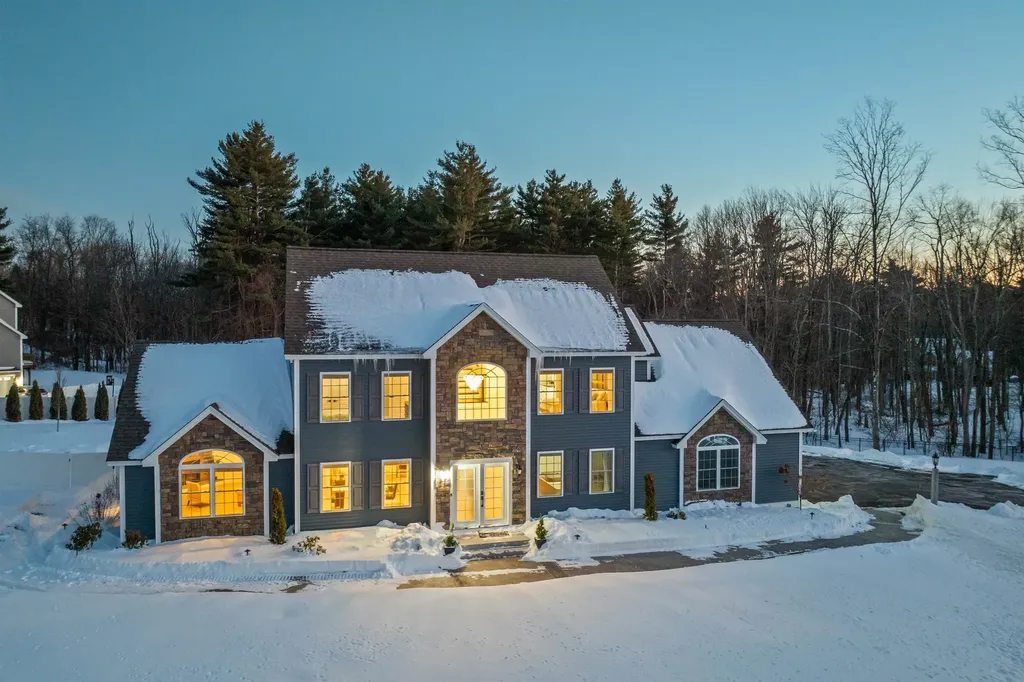 3 Pages Lane Atkinson NH 03811