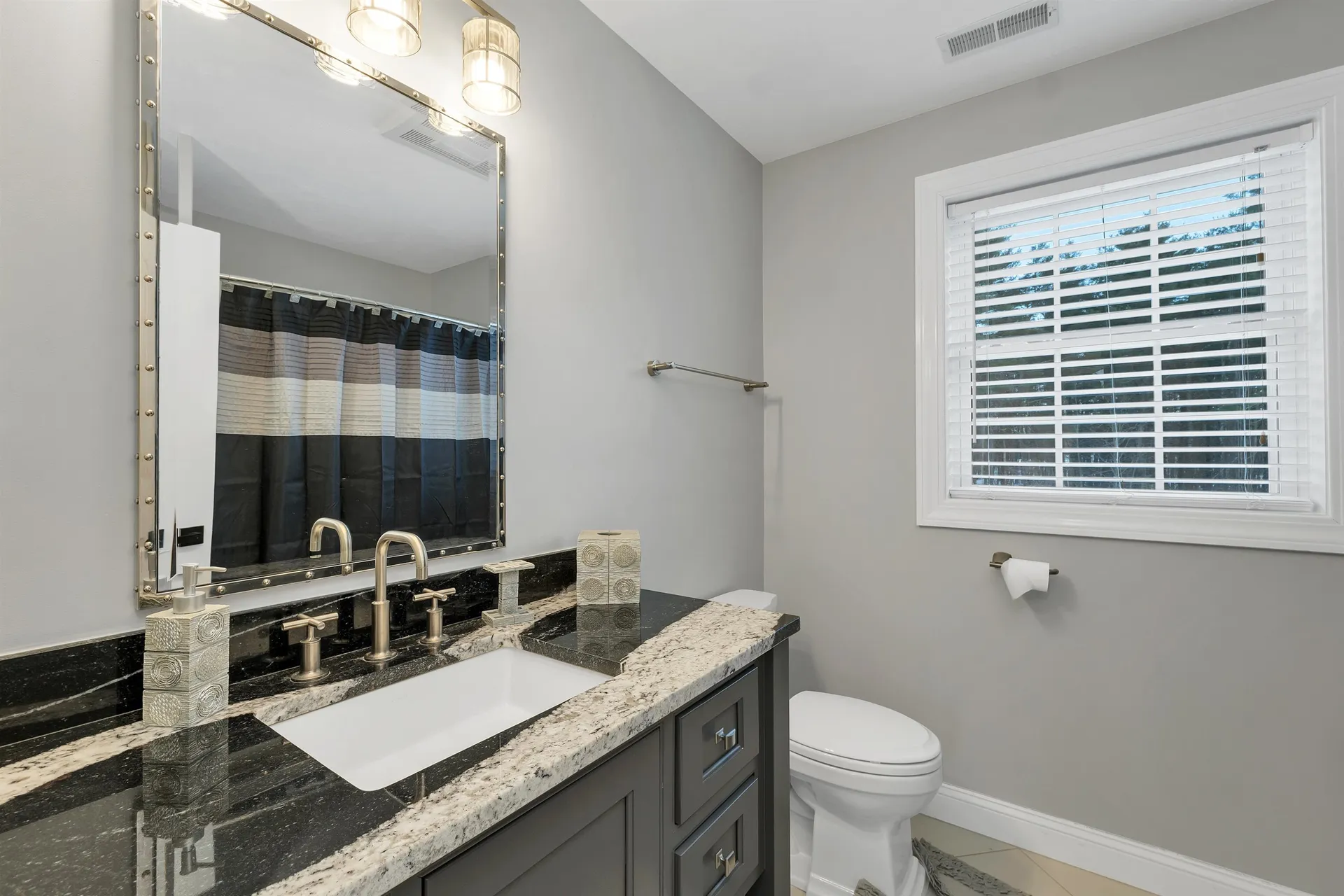 3 Pages Lane Atkinson NH 03811