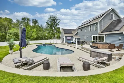 3 Pages Lane Atkinson NH 03811