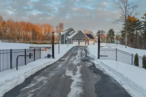 3 Pages Lane Atkinson NH 03811