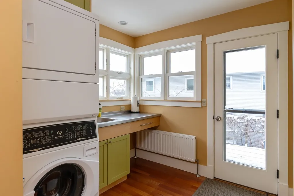 9 Spruce Court Burlington VT 05401