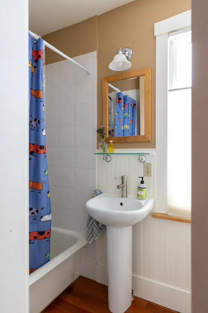 9 Spruce Court Burlington VT 05401