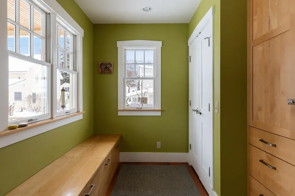 9 Spruce Court Burlington VT 05401