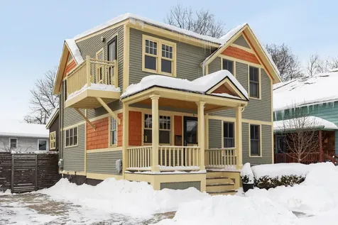 9 Spruce Court Burlington VT 05401