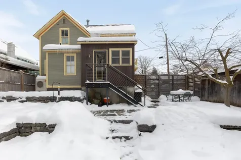 9 Spruce Court Burlington VT 05401