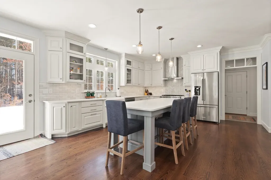 26 Snow Lane Hollis NH 03049