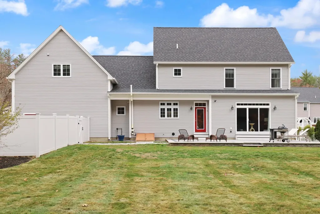 26 Snow Lane Hollis NH 03049