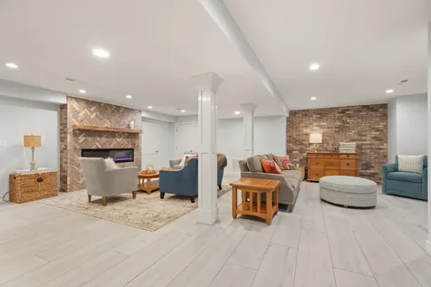 26 Snow Lane Hollis NH 03049